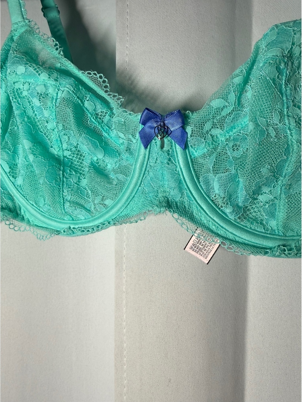 Victoria's Secret Unlined Demi Bubble Lace Bra 38C Aqua Blue - Picture 3 of 5